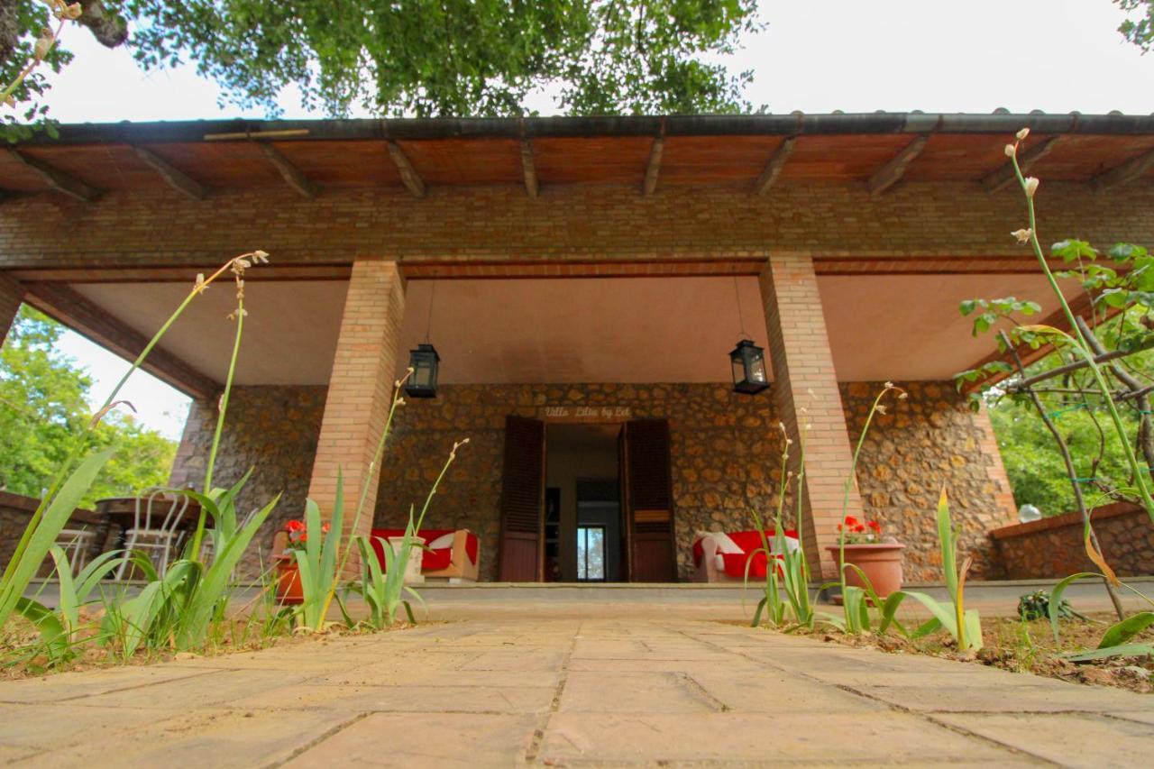 Villa Lilia By Let Siena Exterior photo