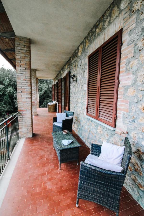Villa Lilia By Let Siena Exterior photo